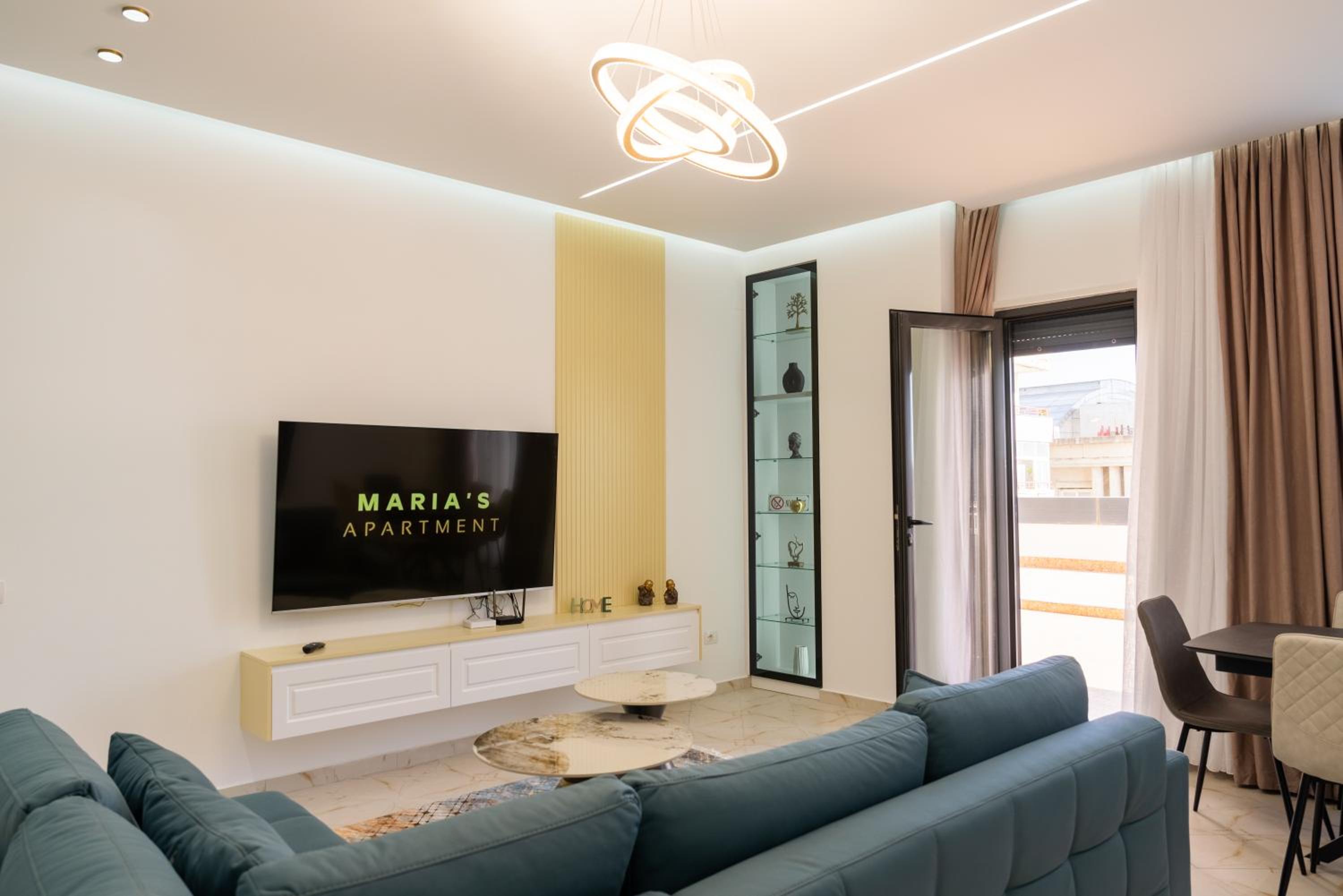 Maria's Apartments by SelectStay