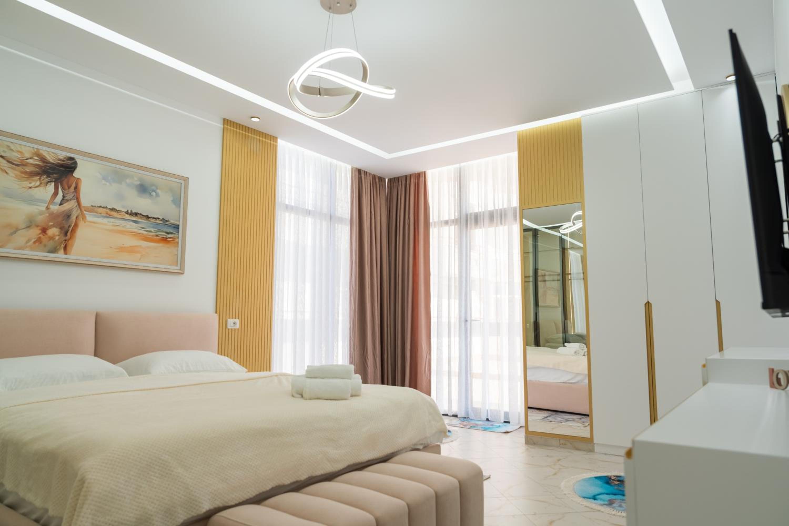 Maria's Apartments by SelectStay