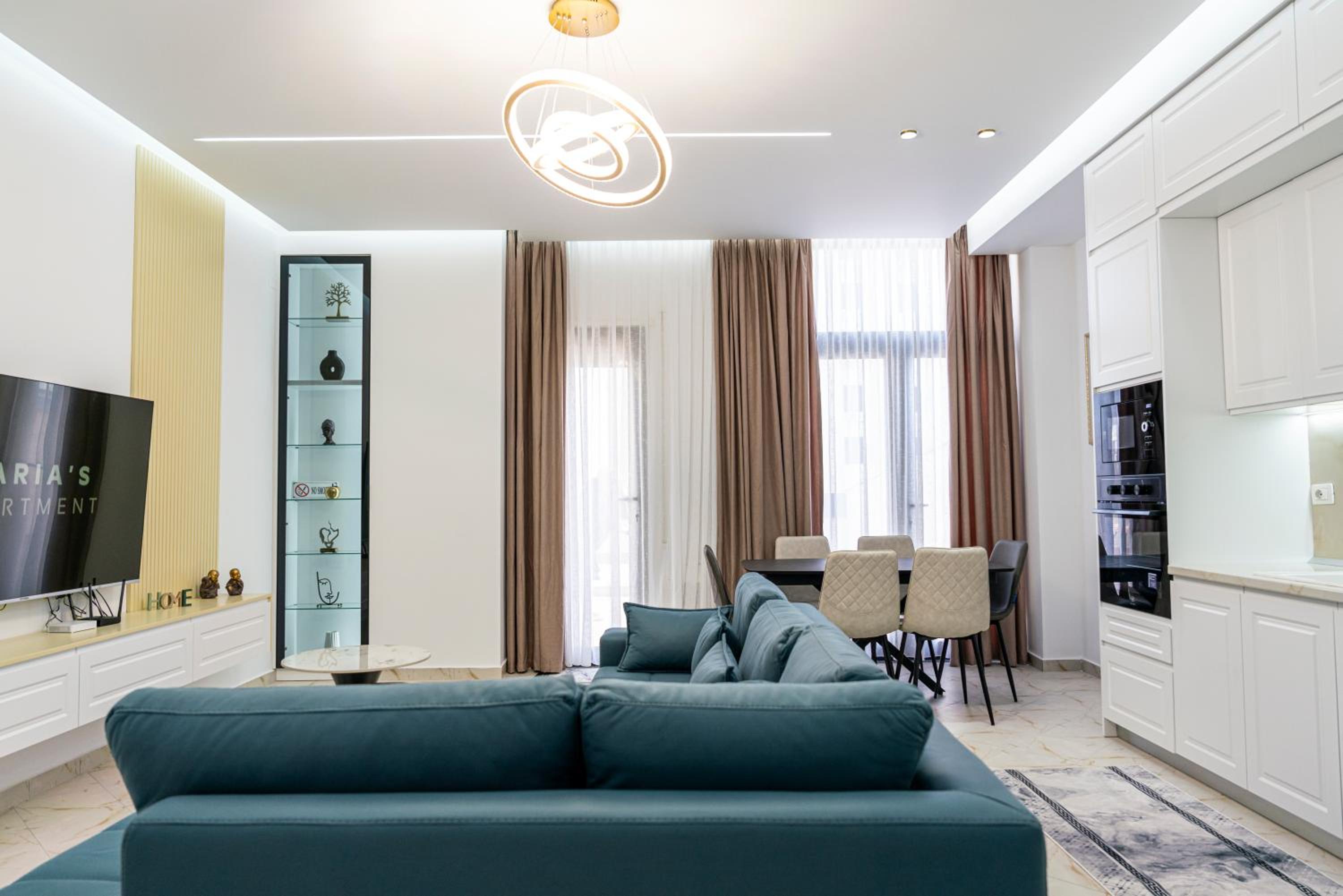 Maria's Apartments by SelectStay