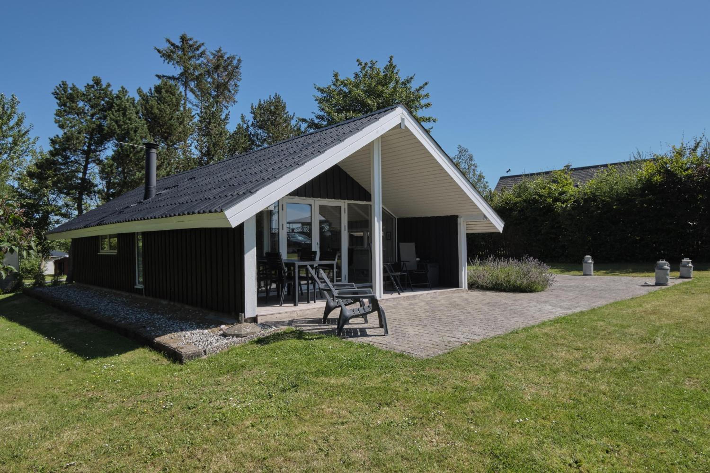 Beautiful Home In Rønde With 3 Bedrooms And Wifi view 4