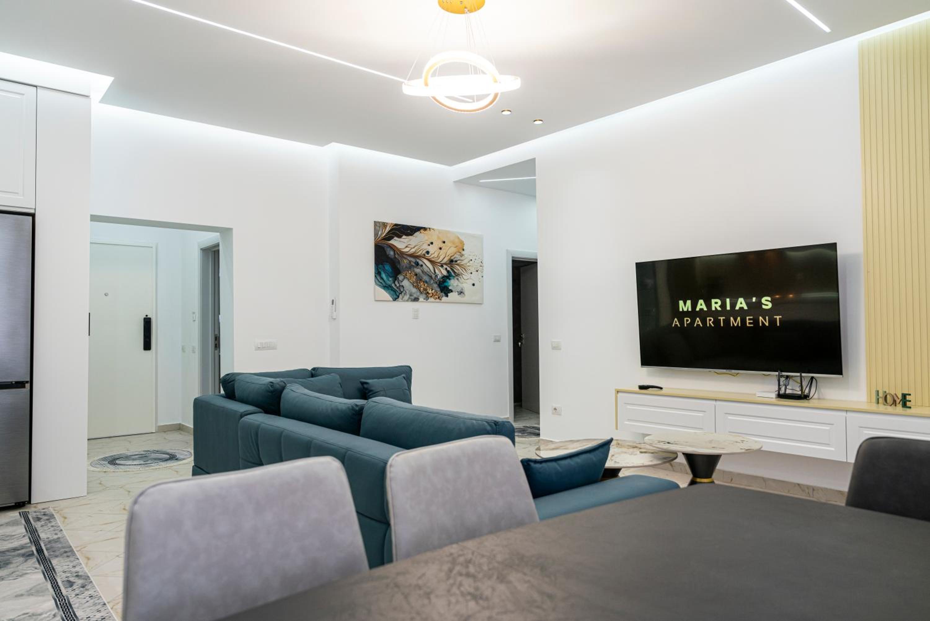 Maria's Apartments by SelectStay