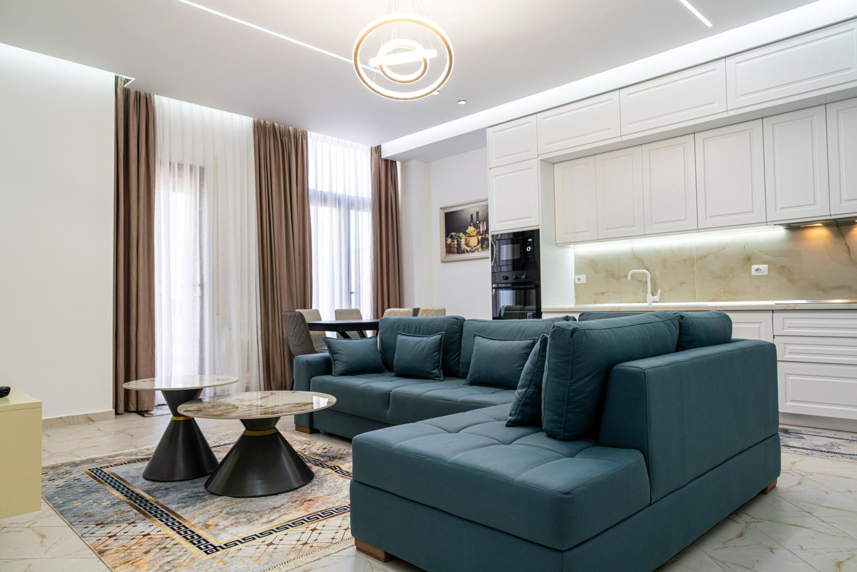 Maria's Apartments by SelectStay