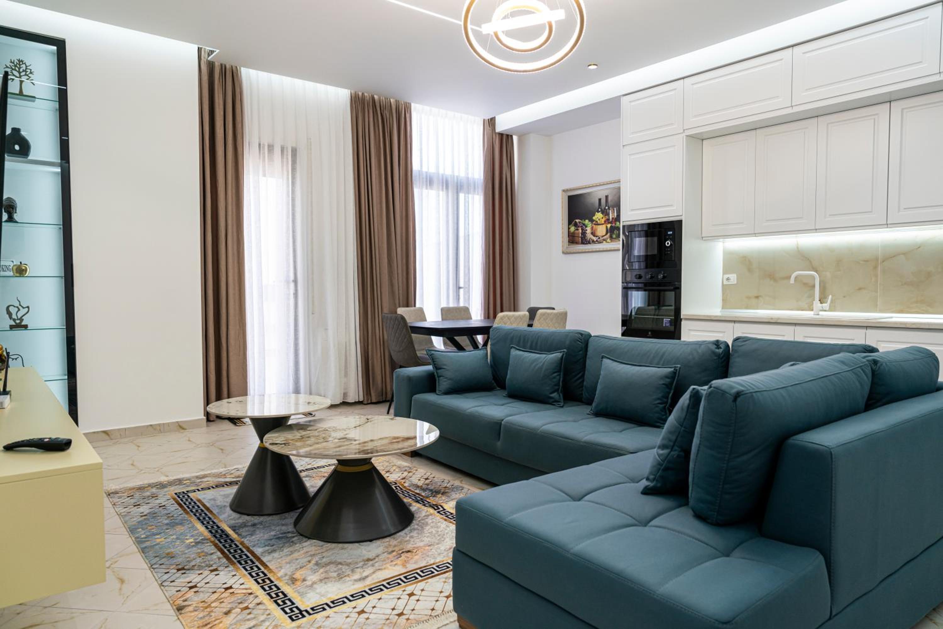 Maria's Apartments by SelectStay