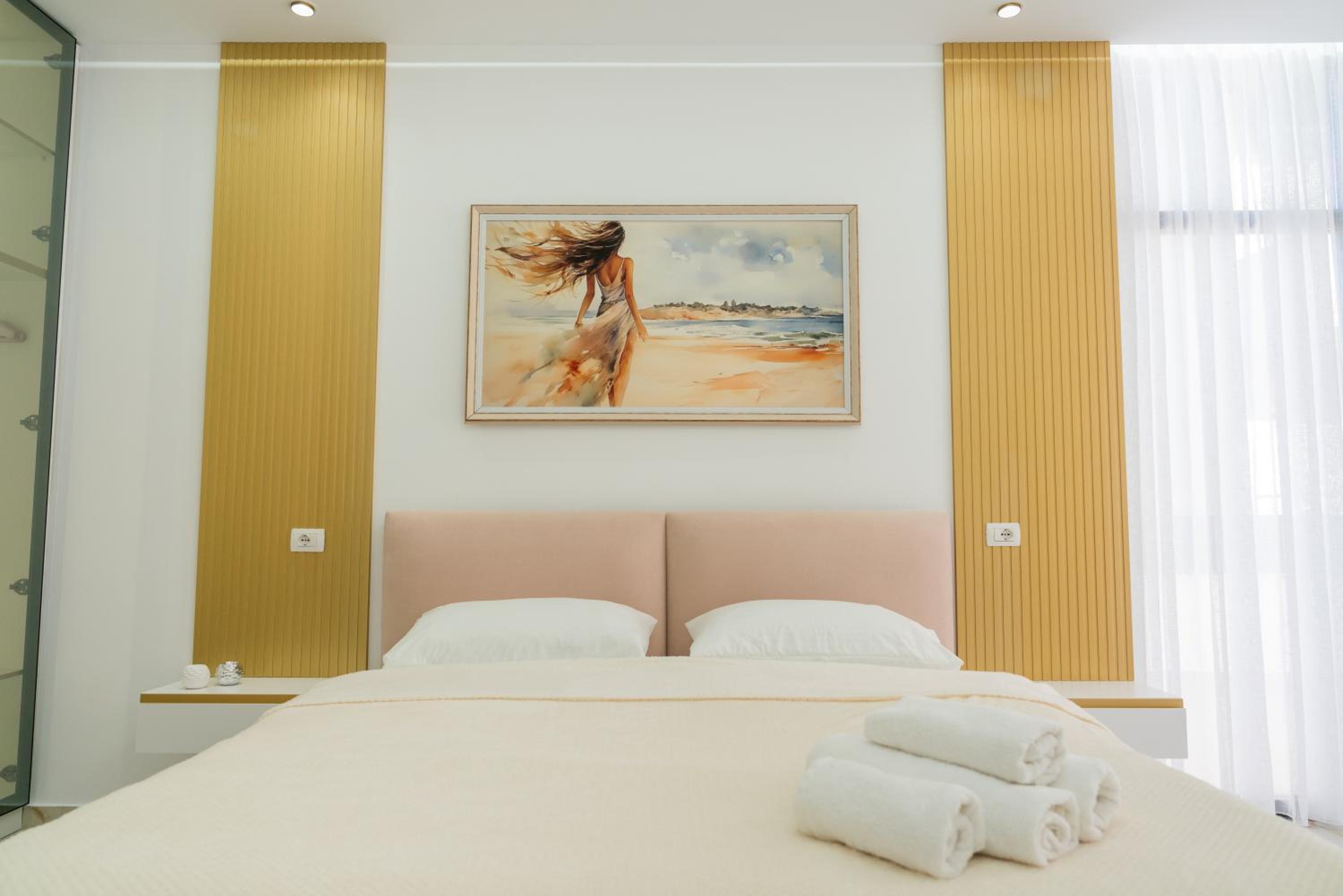 Maria's Apartments by SelectStay