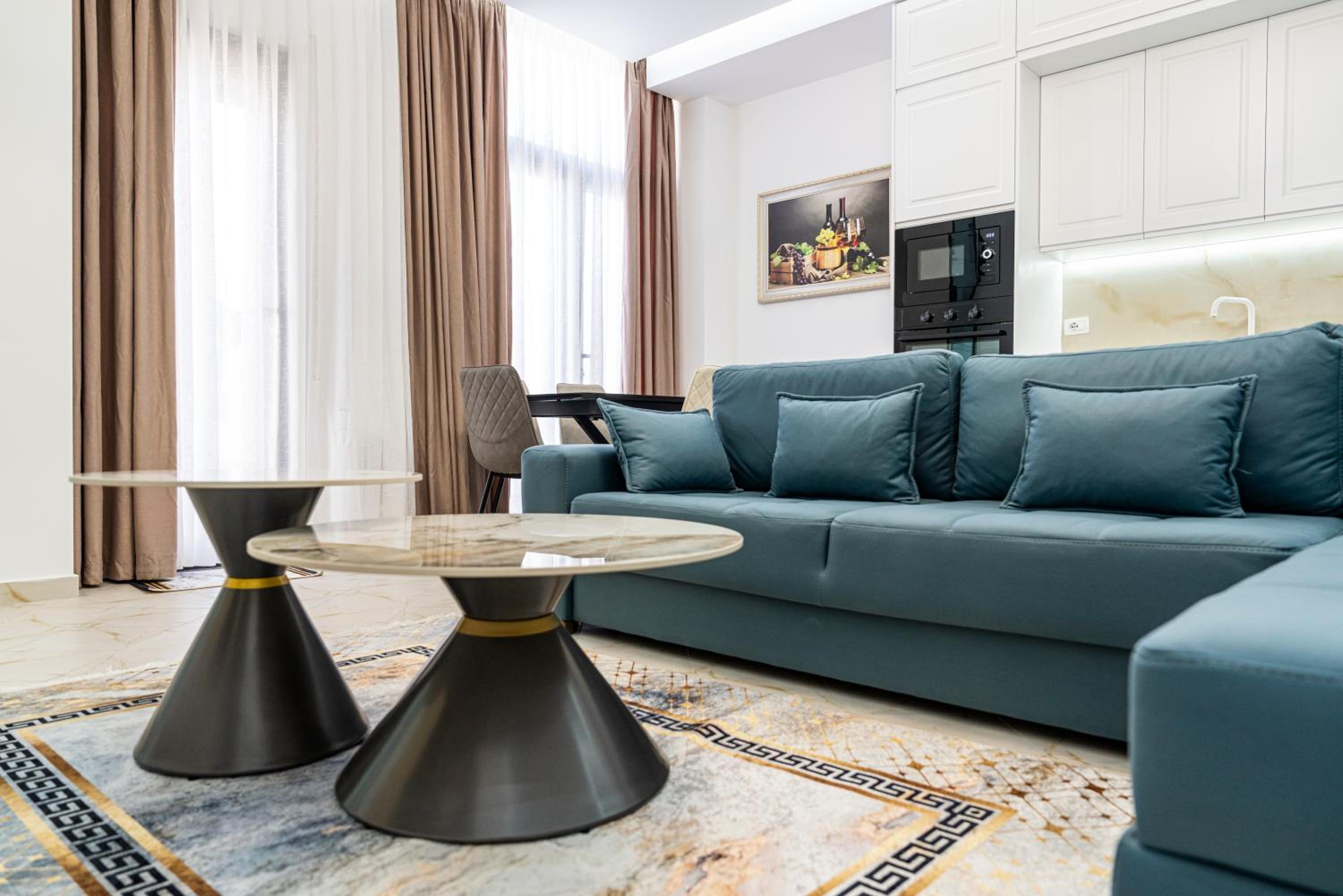 Maria's Apartments by SelectStay