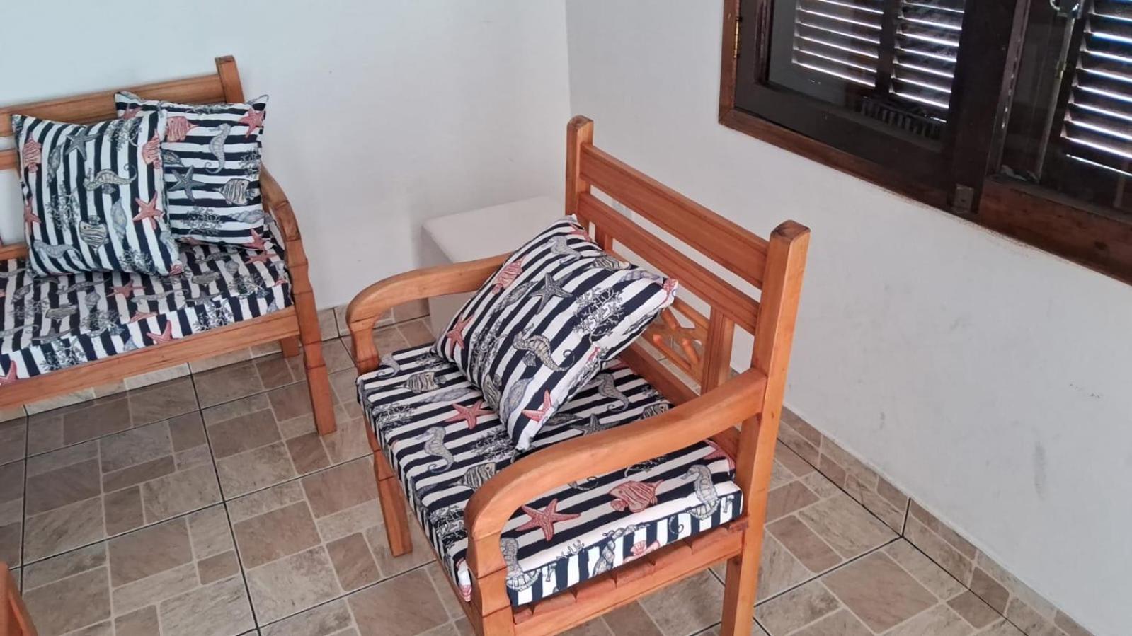 Casa Barra Velha 2 dorm lavabo churrasqueira