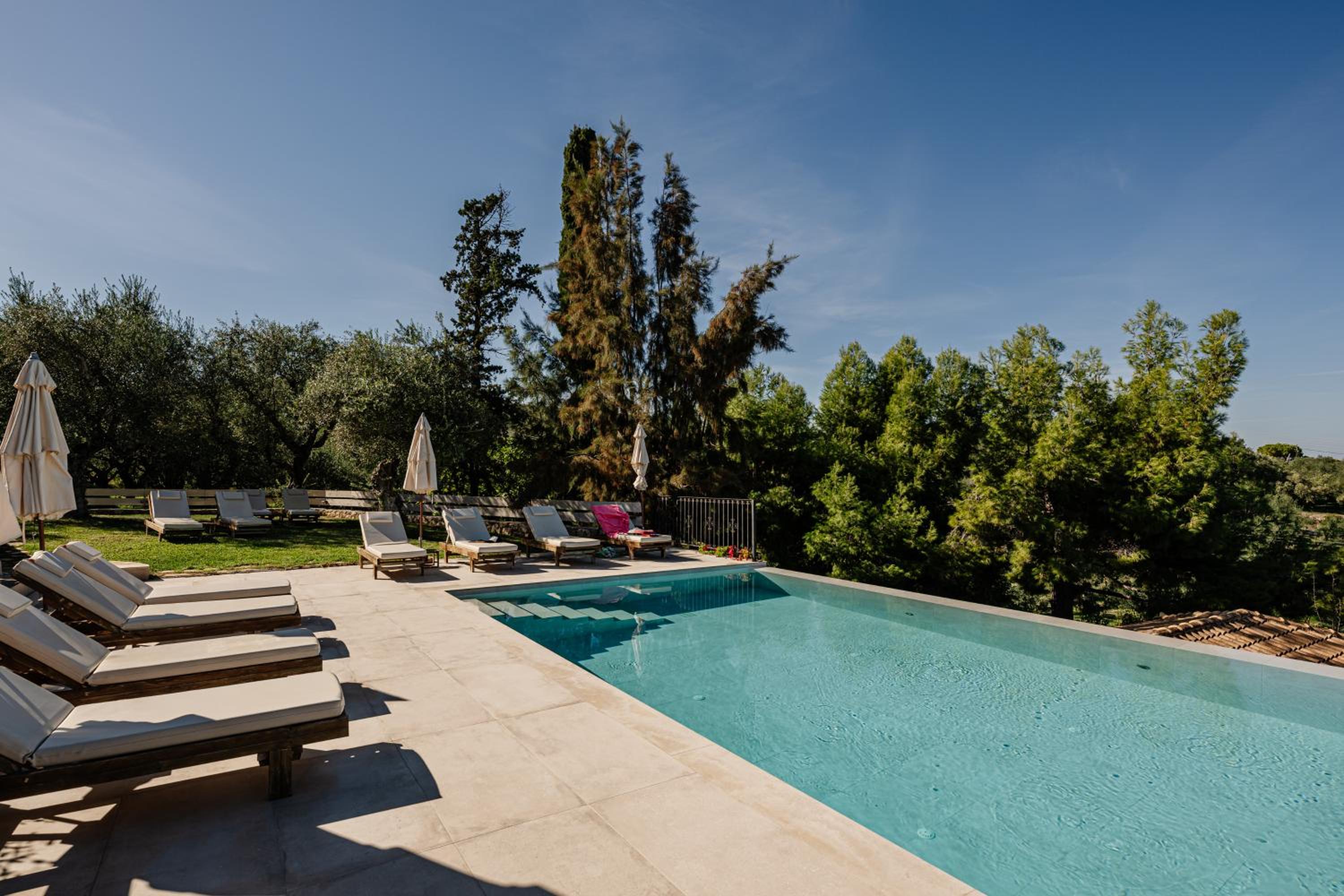 Ilyessa Cottages