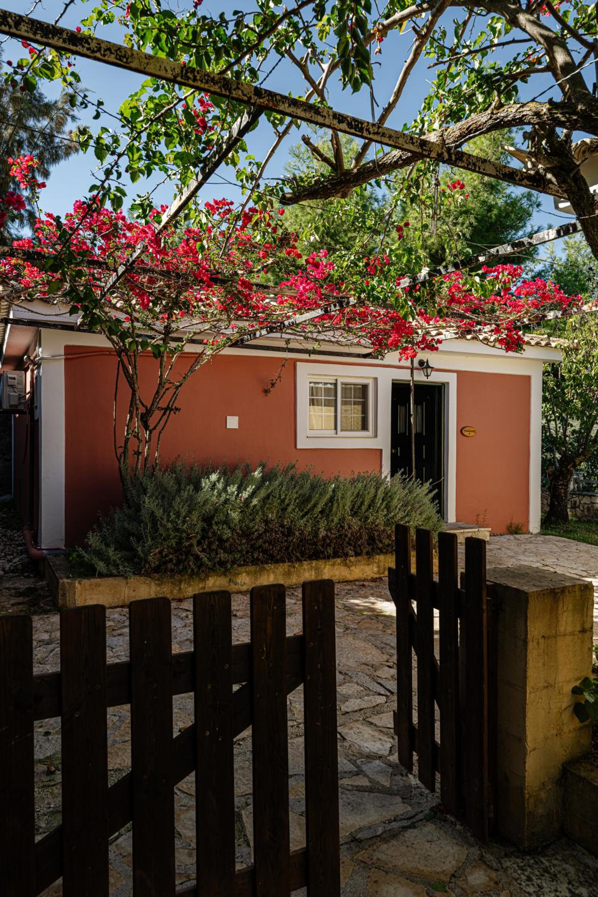 Ilyessa Cottages