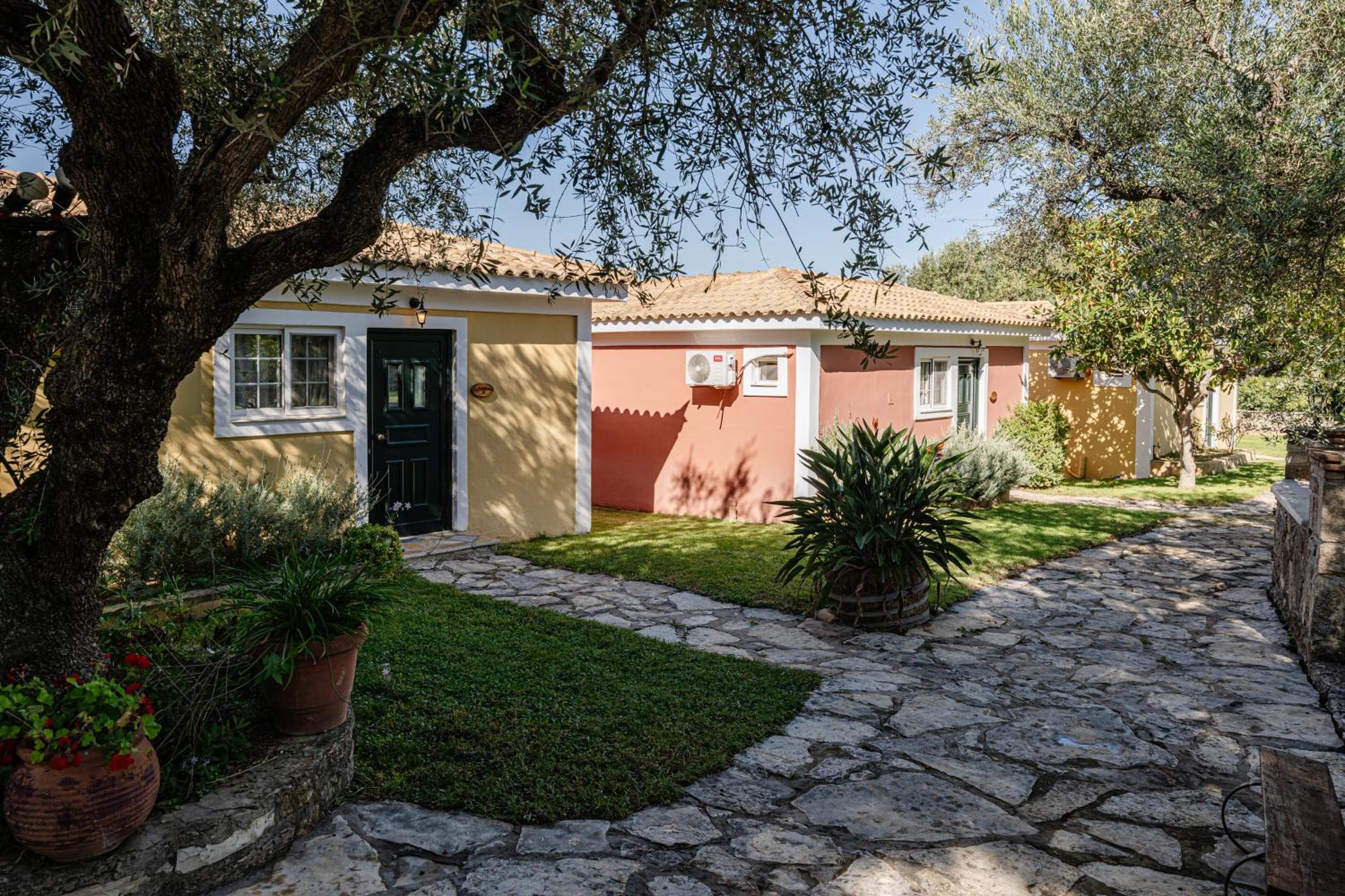 Ilyessa Cottages