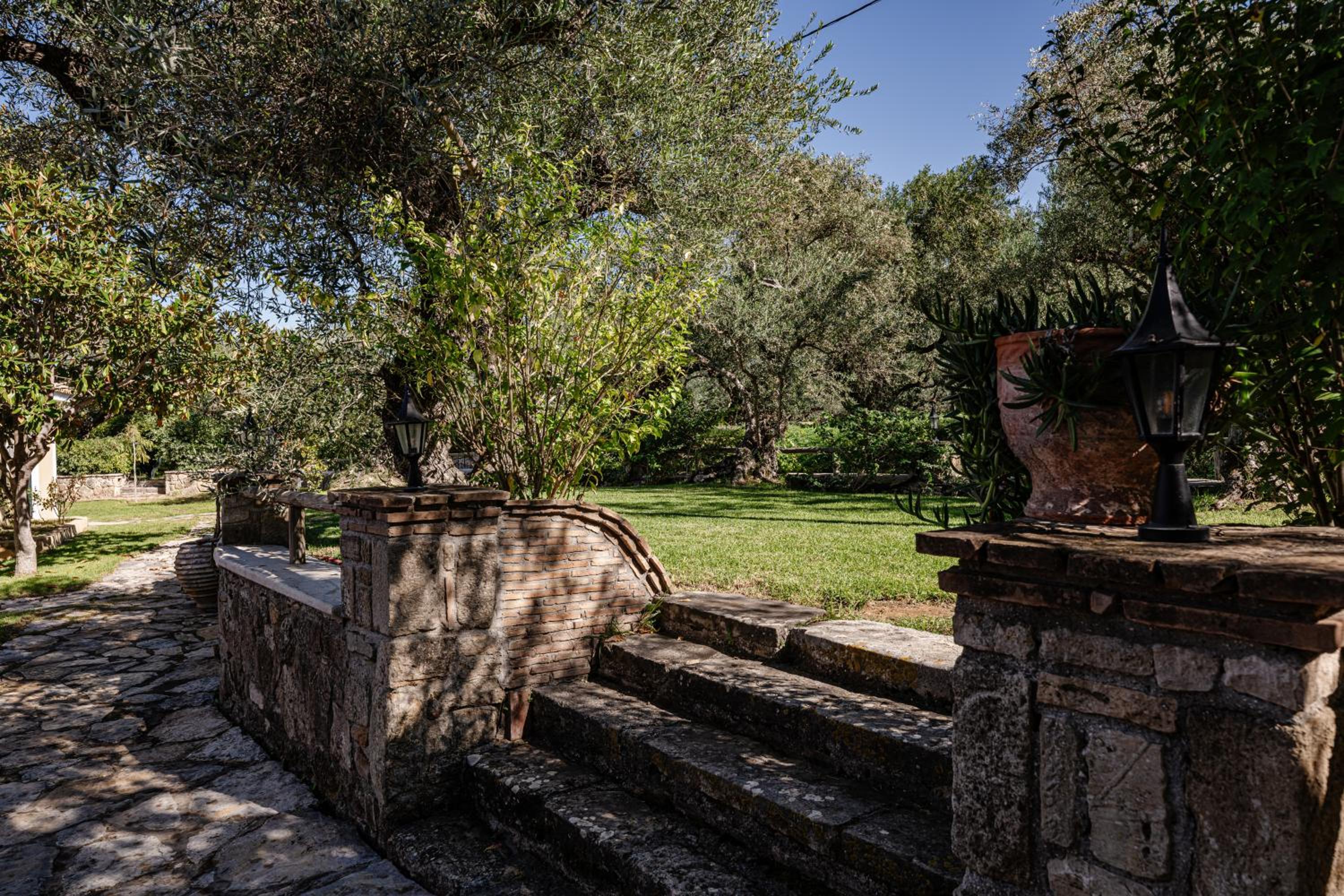 Ilyessa Cottages