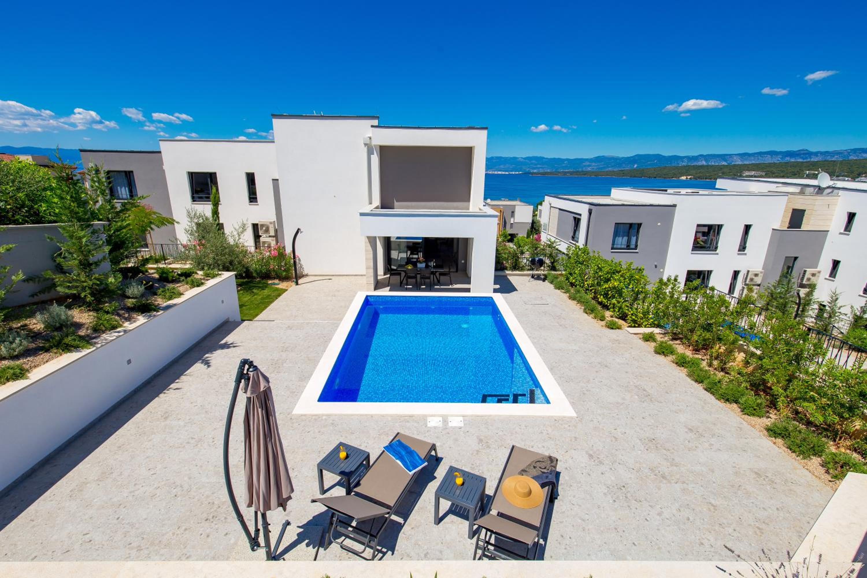 Photo 65