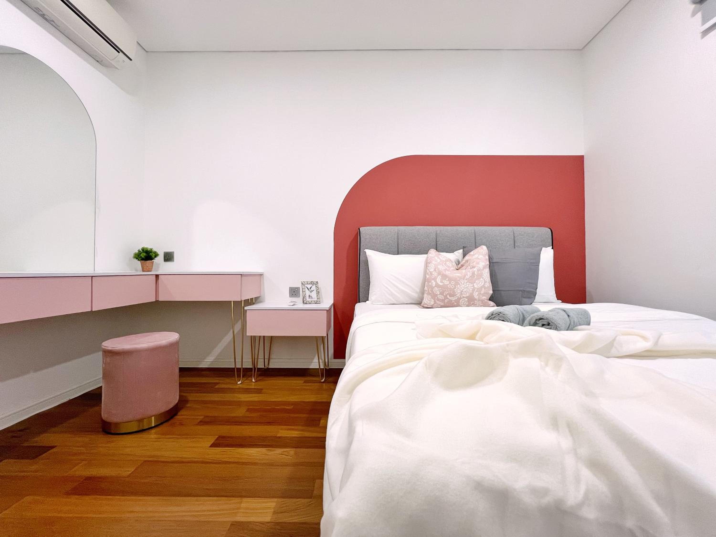 Sky Suites Blush 3BR Suite at KLCC