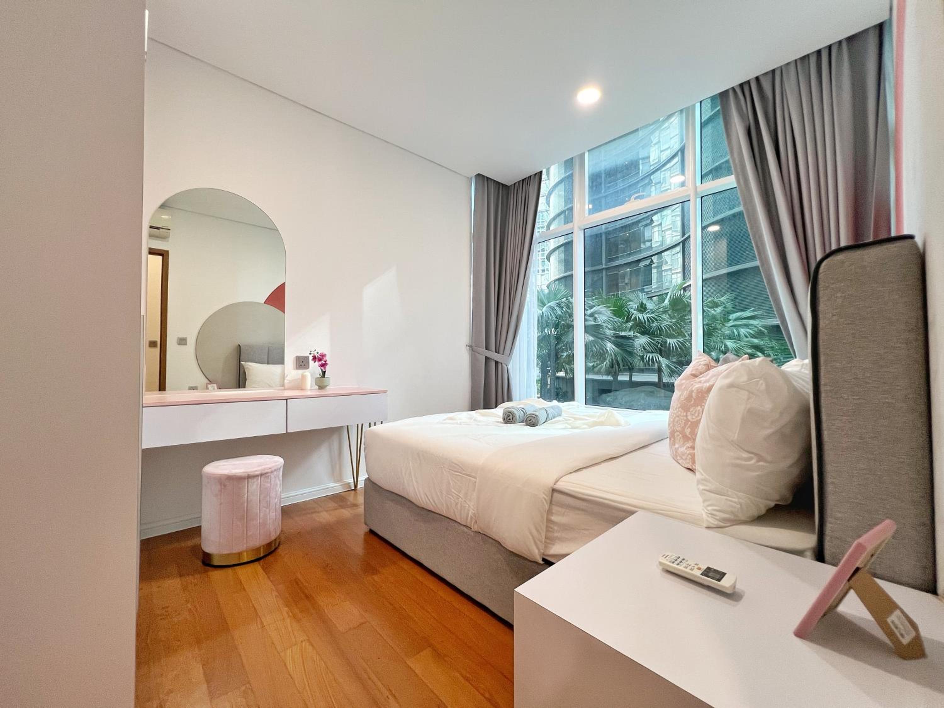 Sky Suites Blush 3BR Suite at KLCC