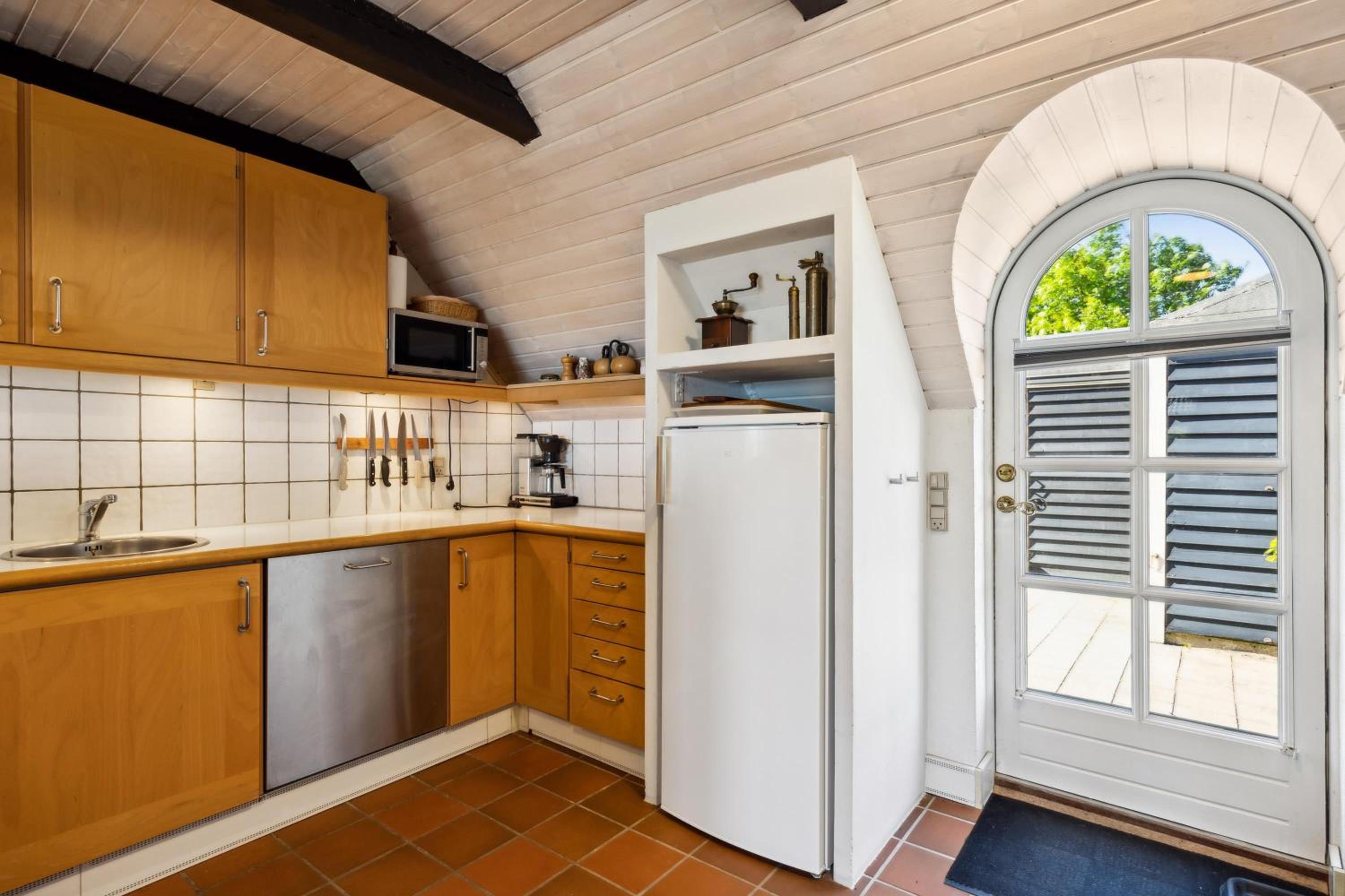 Awesome Home In Glesborg With 3 Bedrooms view 4