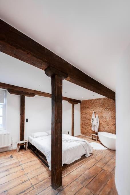 The Antwerp Artisan Loft