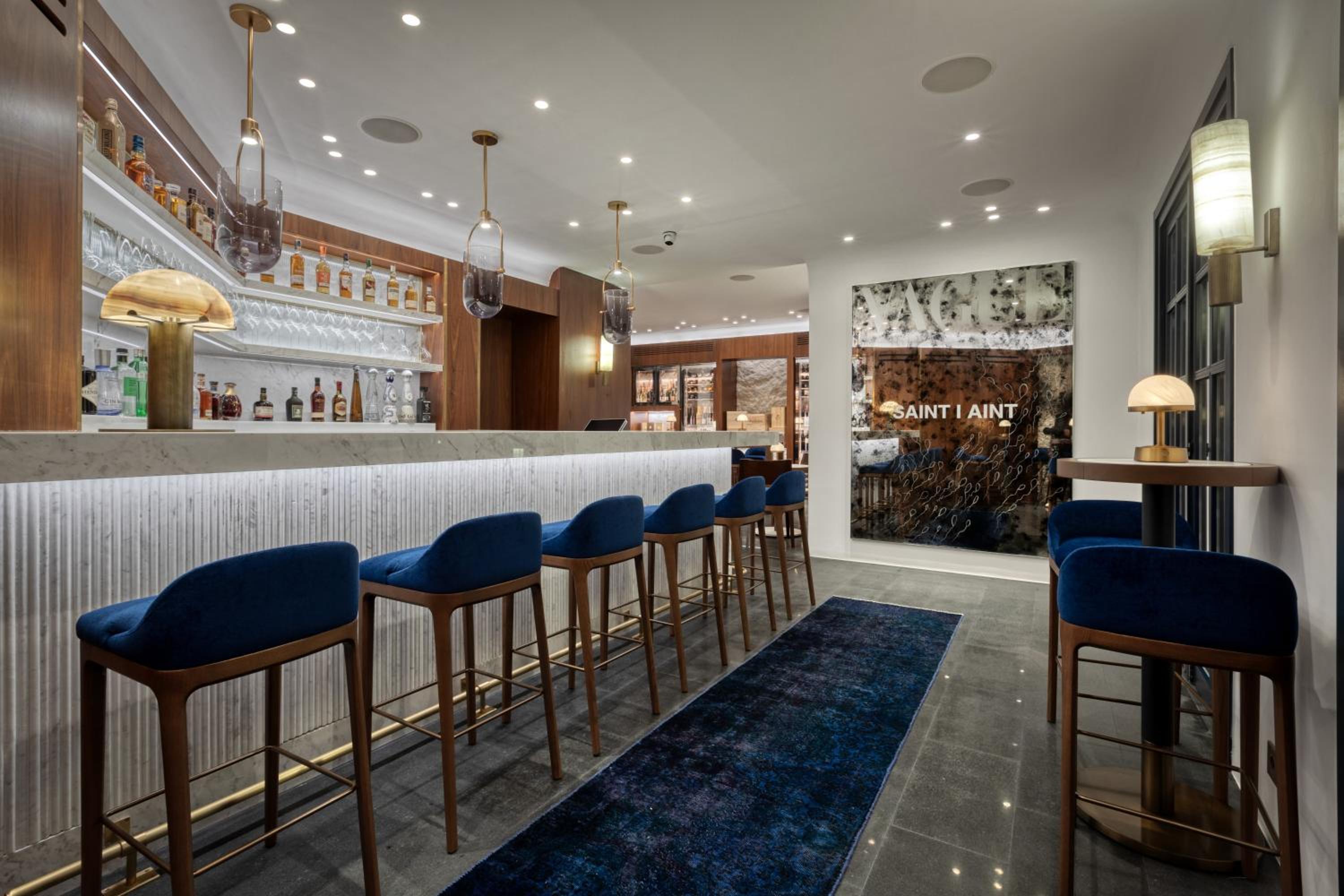 Sandblu Santorini, LXR Hotels & Resorts