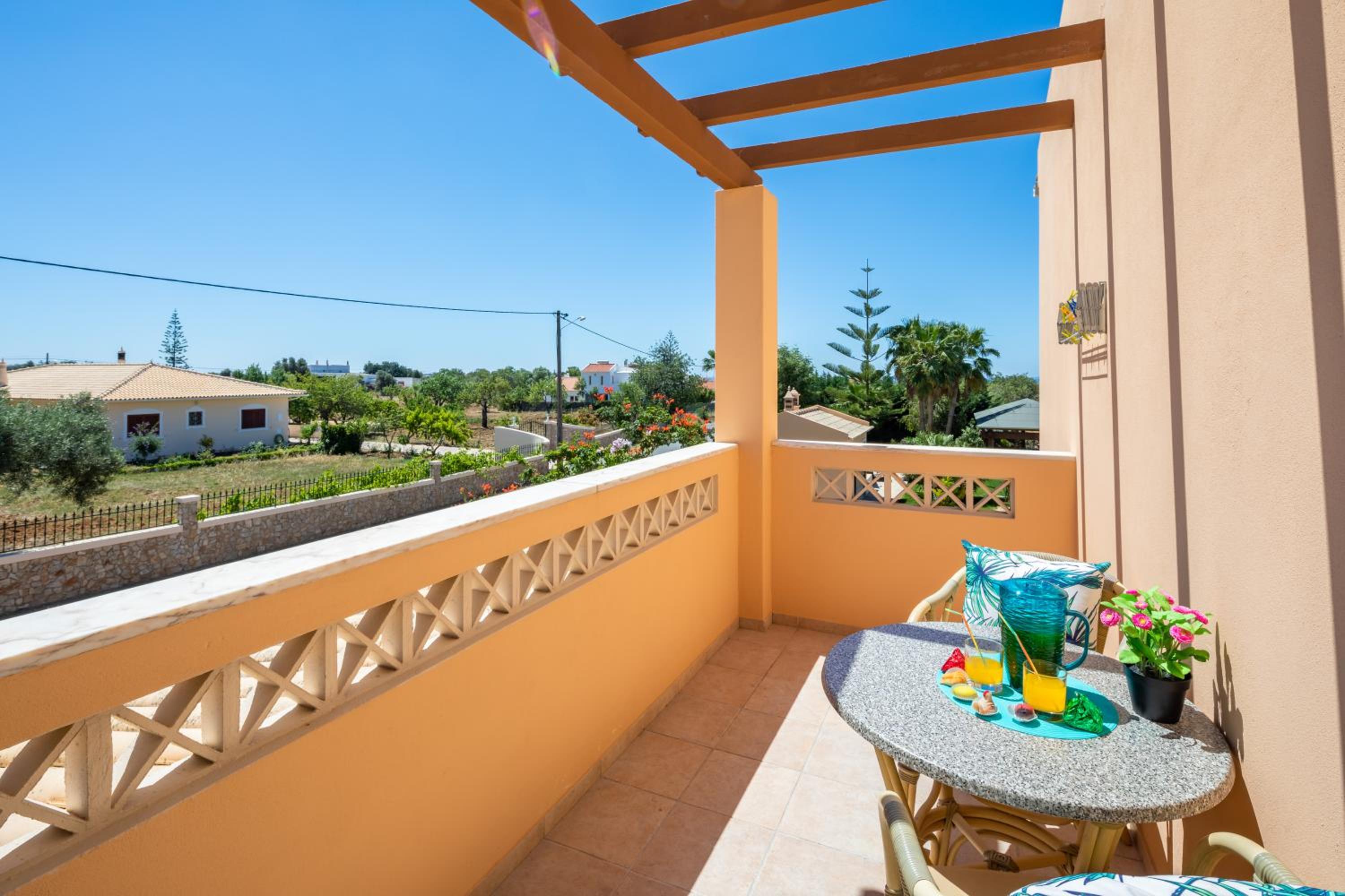Apartamentos Monte dos Avós, Albufeira by AlgarveBlossom