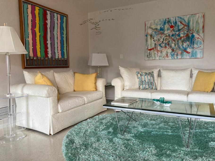 Comfortable, Fully Equipped Home in Paradise view 2