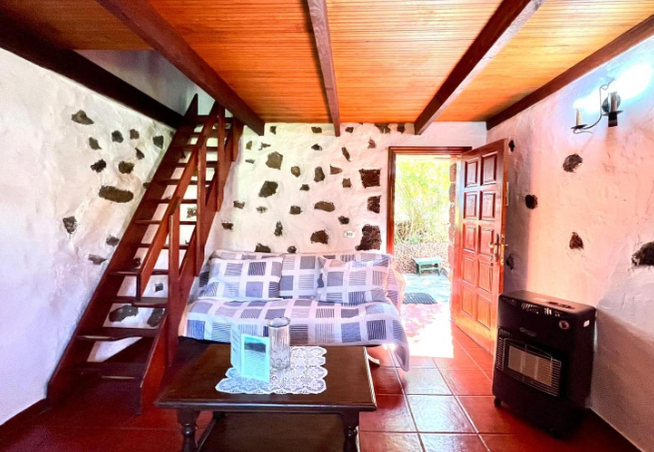 Casa rural con altillo con hermosas vistas