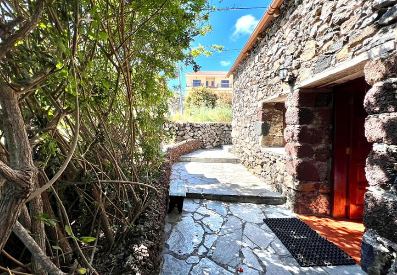 Casa rural con altillo con hermosas vistas