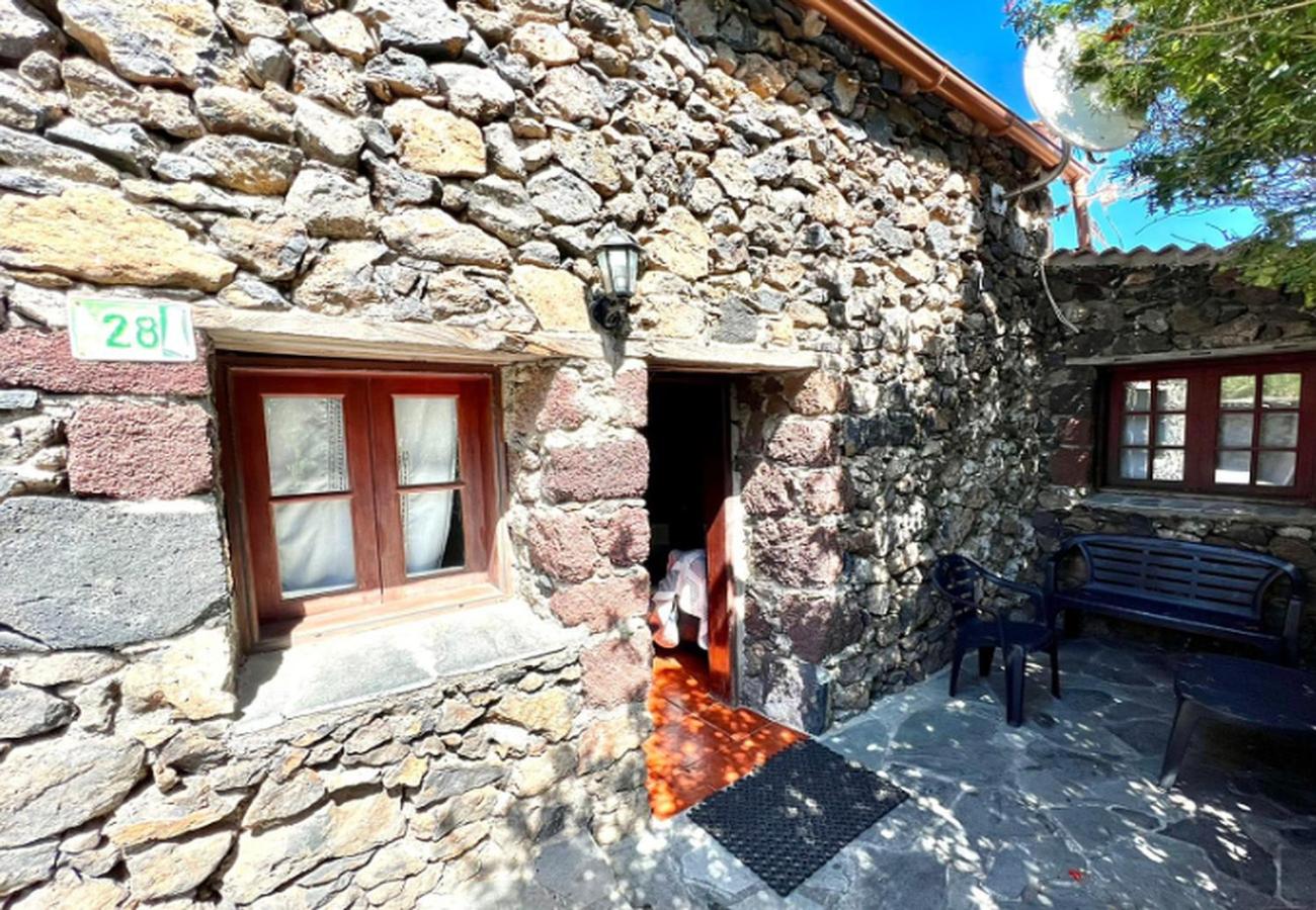 Casa rural con altillo con hermosas vistas