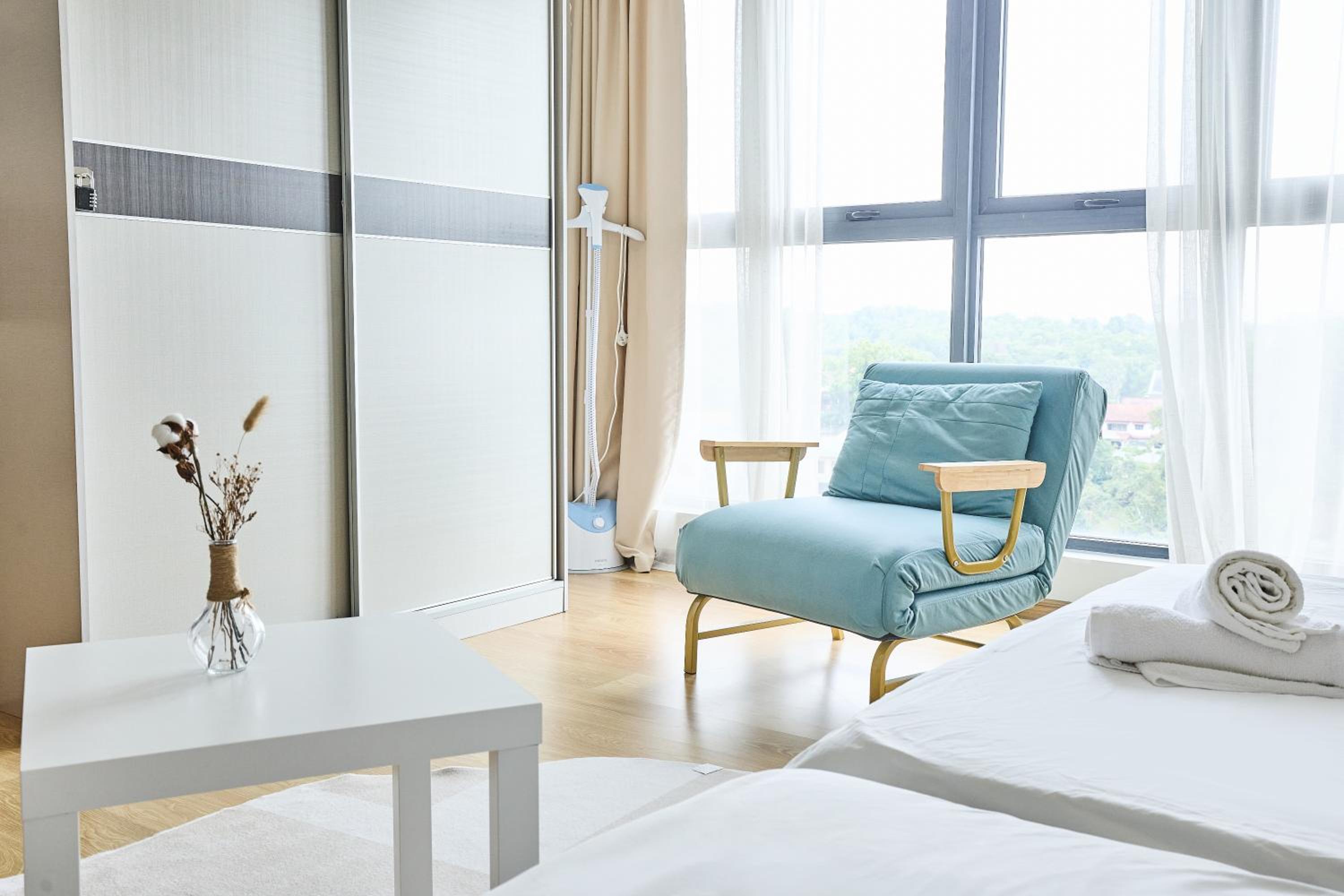Danga Bay suite by JustHome 5pax