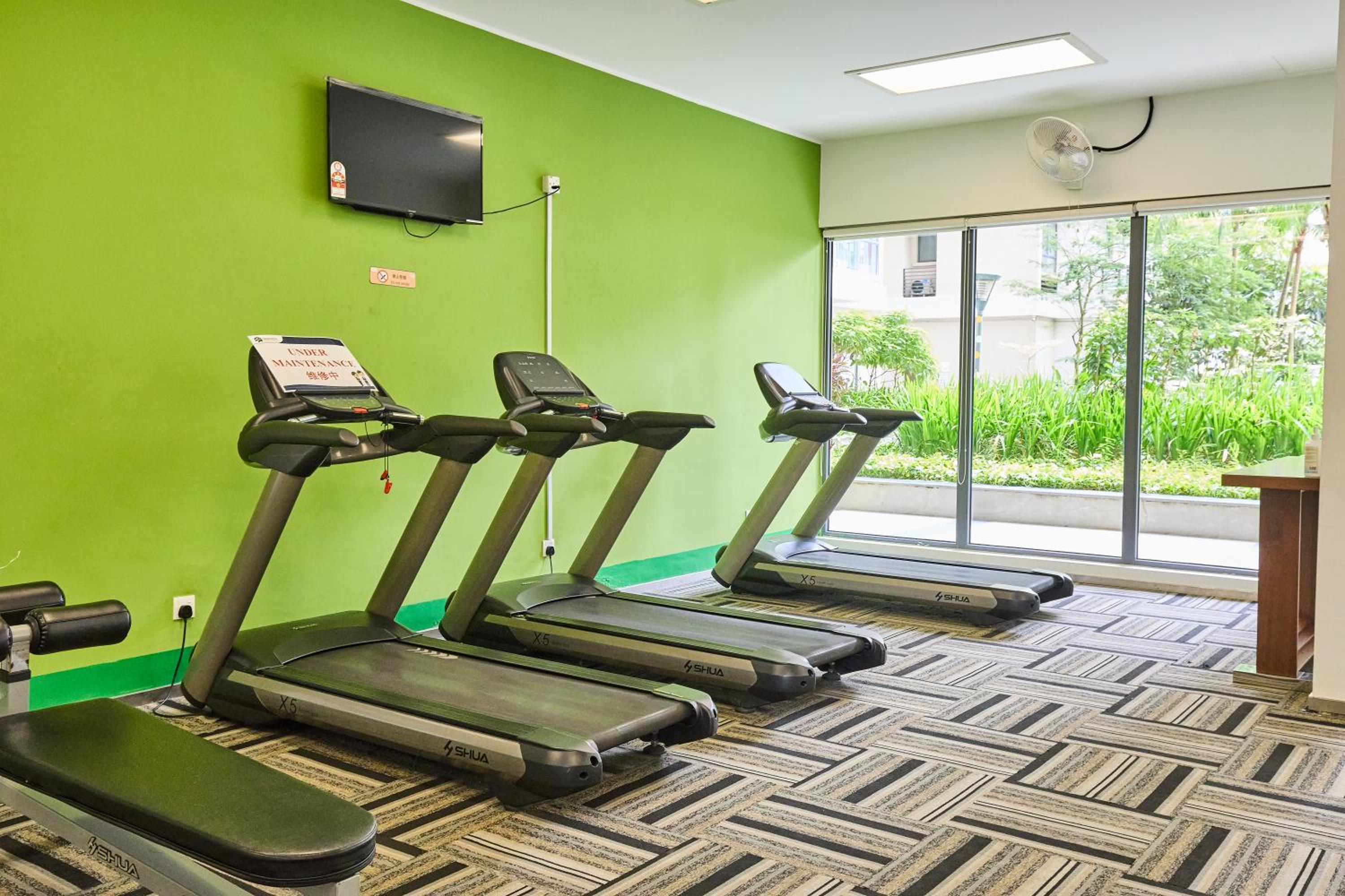 Danga Bay suite by JustHome 5pax