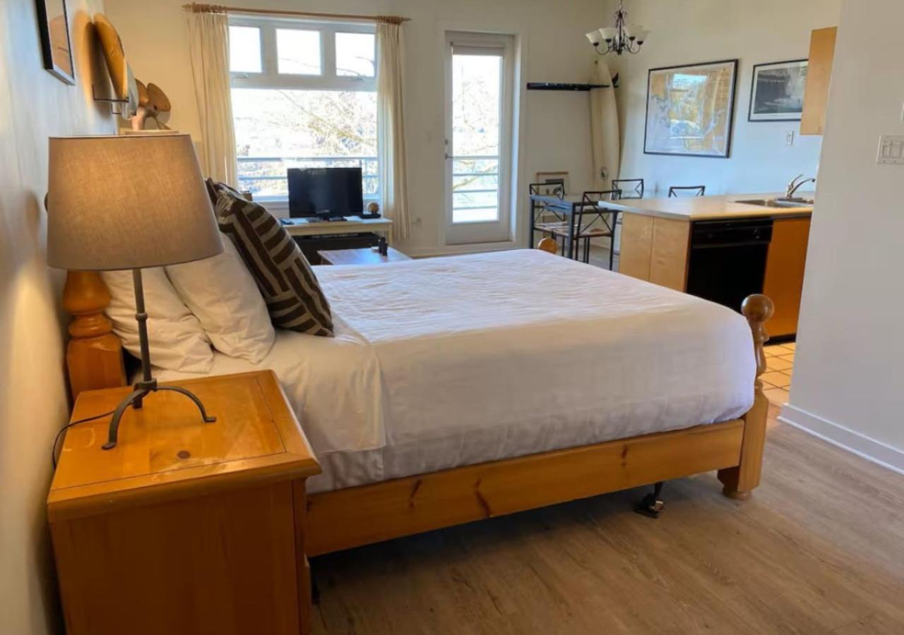 Wave Haven Waterfront Condo