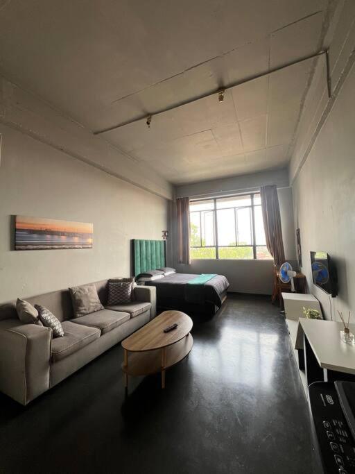 Homely and Warm unit