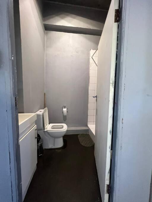 Homely and Warm unit