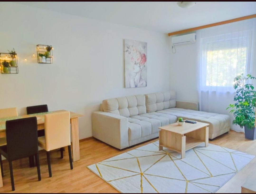 Alacaster apartment with PRIVATE PARKING