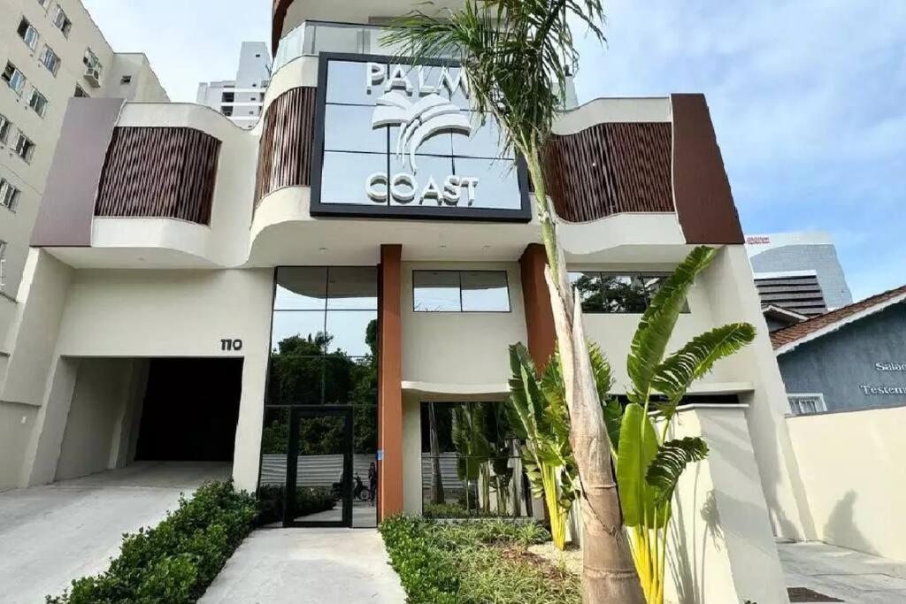 Praia Brava com Vista Mar Apt 2 Quartos Perto de BC
