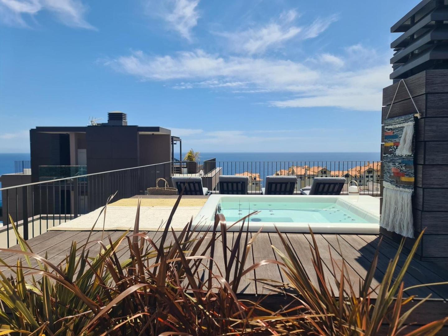 Ajuda I - Penthouse by Pausa Holiday Rentals view 2