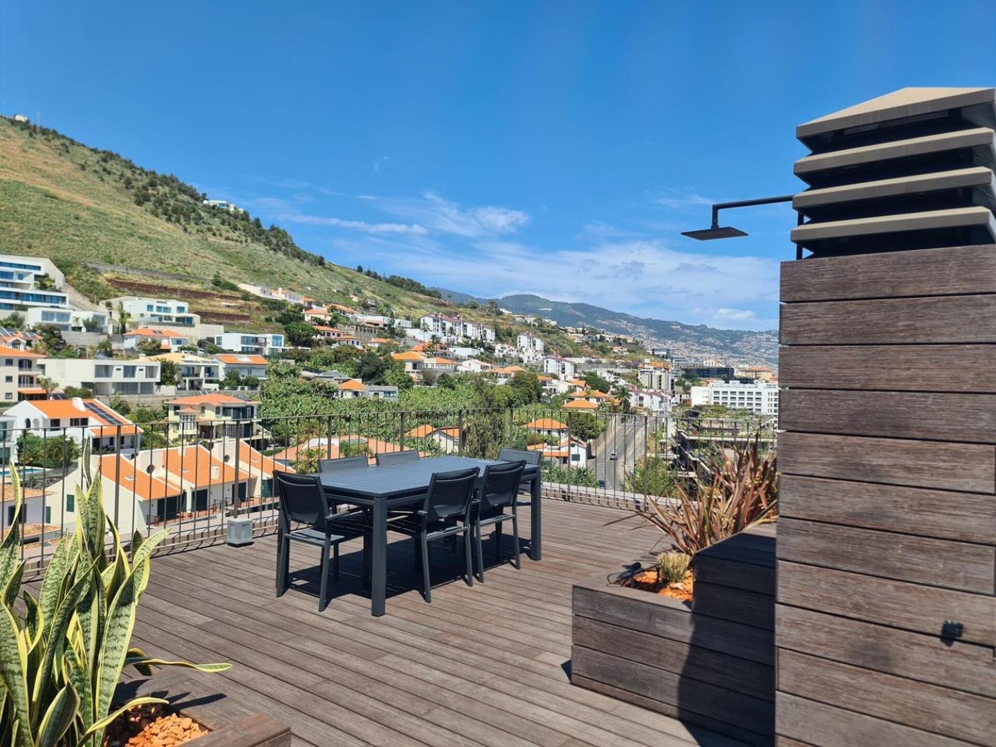 Ajuda I - Penthouse by Pausa Holiday Rentals view 3
