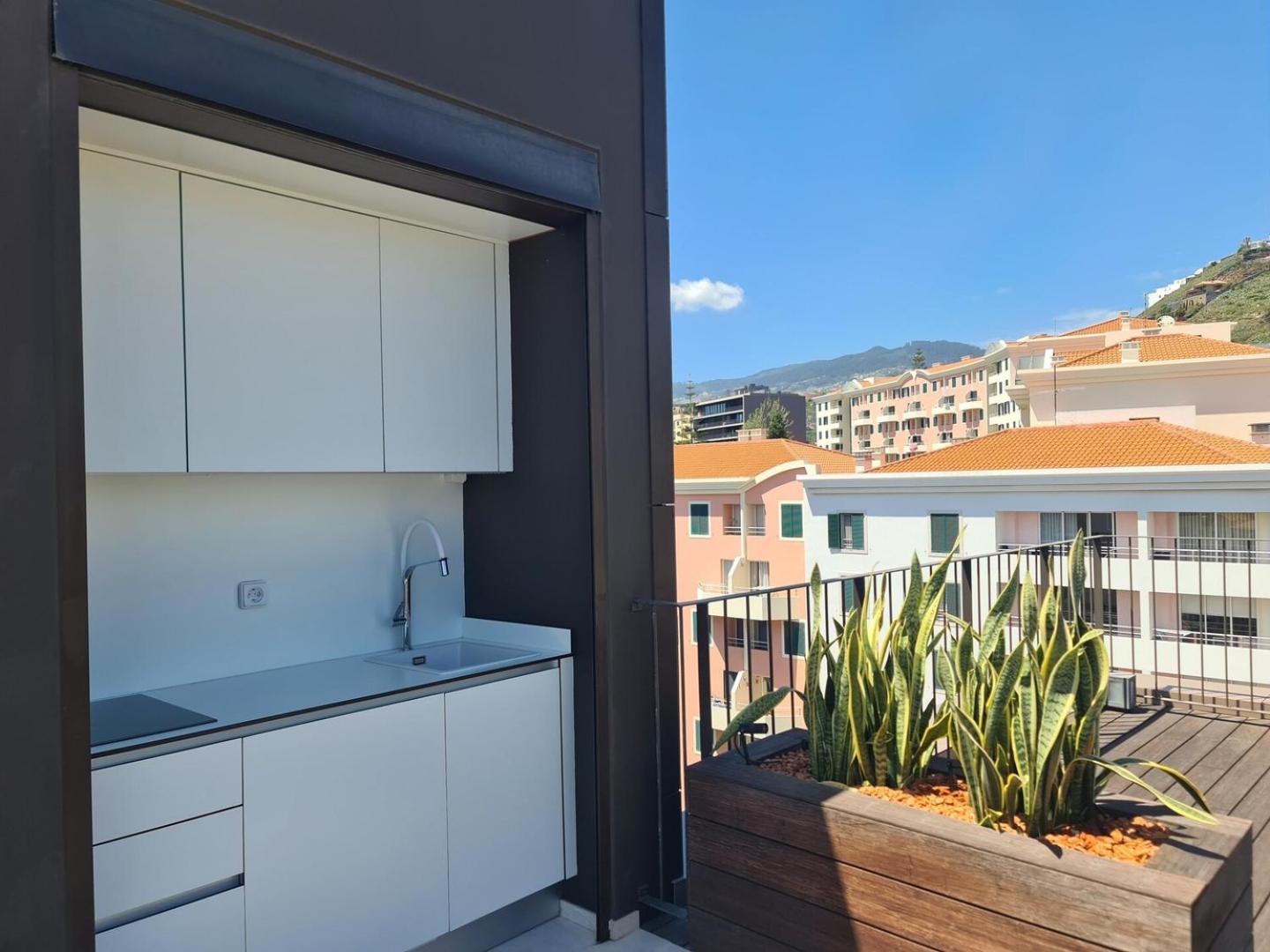 Ajuda I - Penthouse by Pausa Holiday Rentals view 4