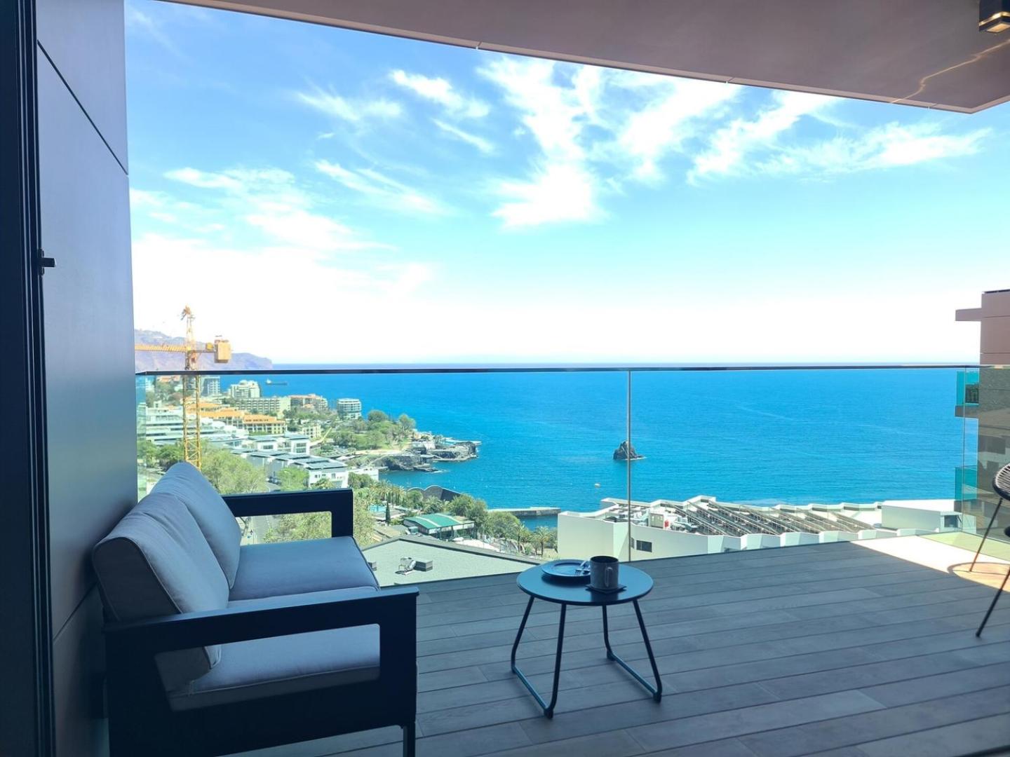 Ajuda I - Penthouse by Pausa Holiday Rentals view 5