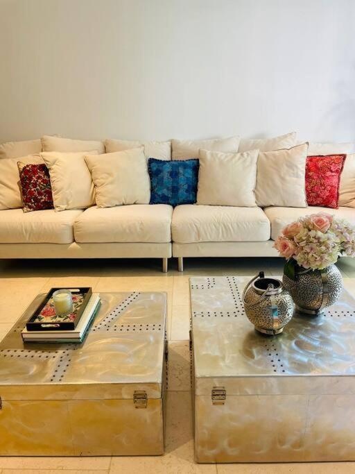 Modern Comfort - Spacious 2BR in Walled City