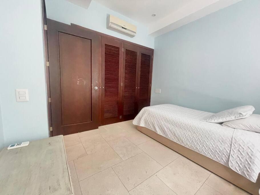 Modern Comfort - Spacious 2BR in Walled City