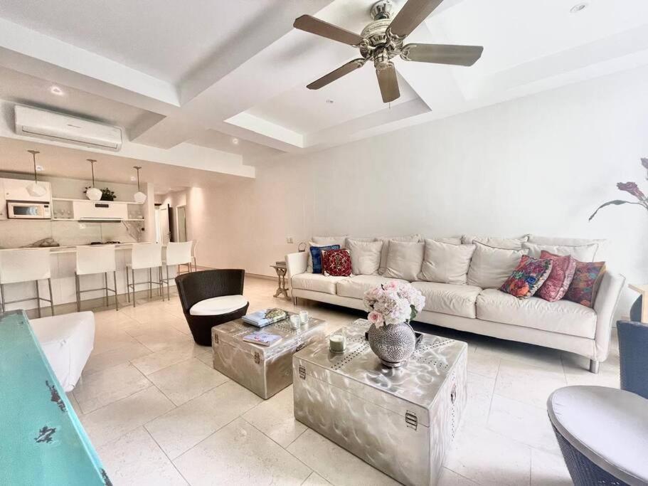 Modern Comfort - Spacious 2BR in Walled City