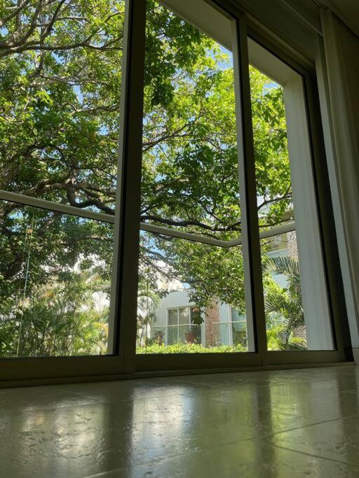 Modern Comfort - Spacious 2BR in Walled City
