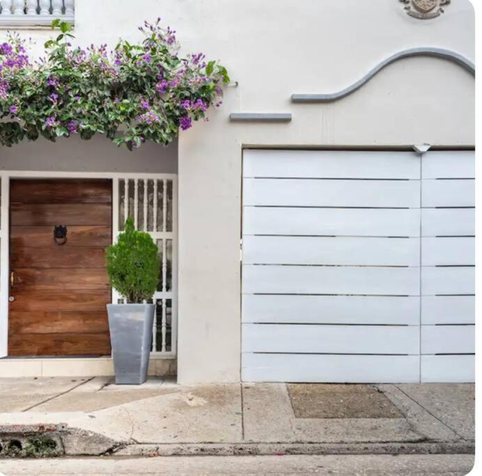 Modern Comfort - Spacious 2BR in Walled City