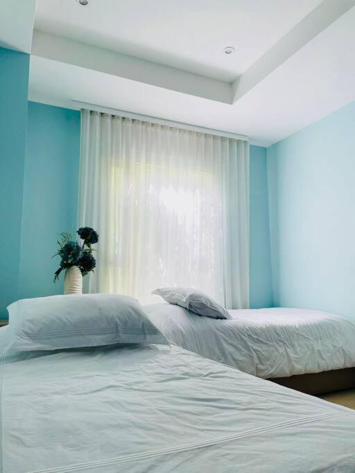 Modern Comfort - Spacious 2BR in Walled City