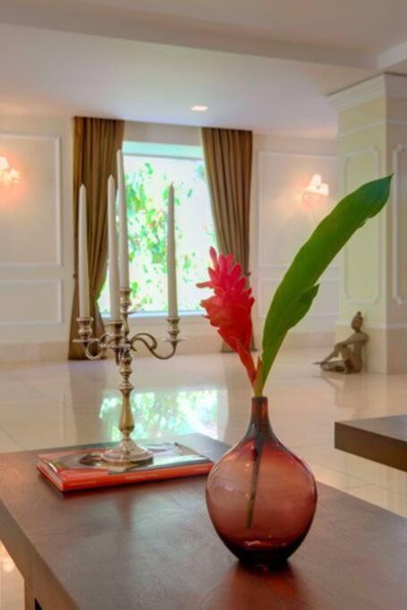 Modern Comfort - Spacious 2BR in Walled City