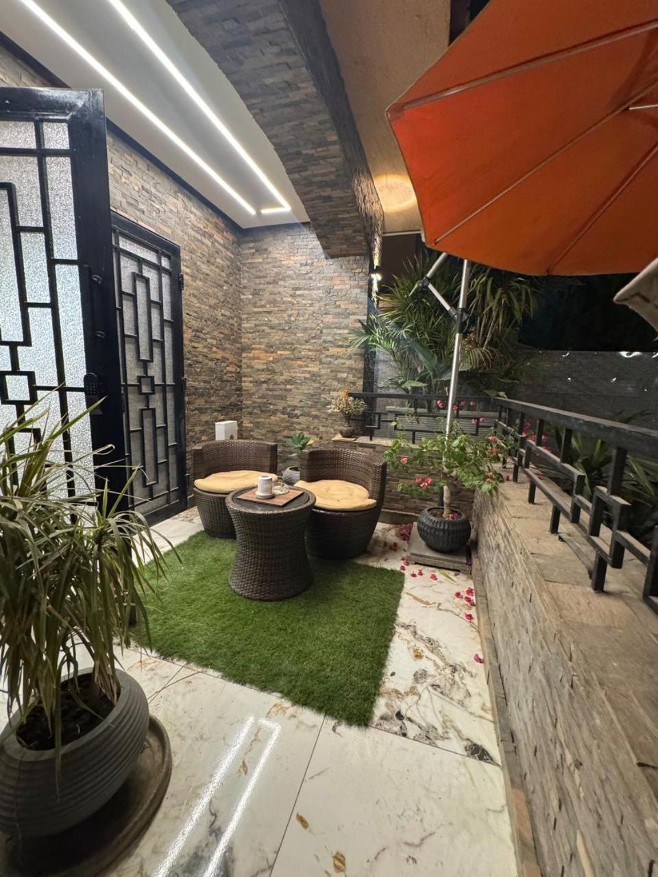 Luxury furnished apartment for daily rent