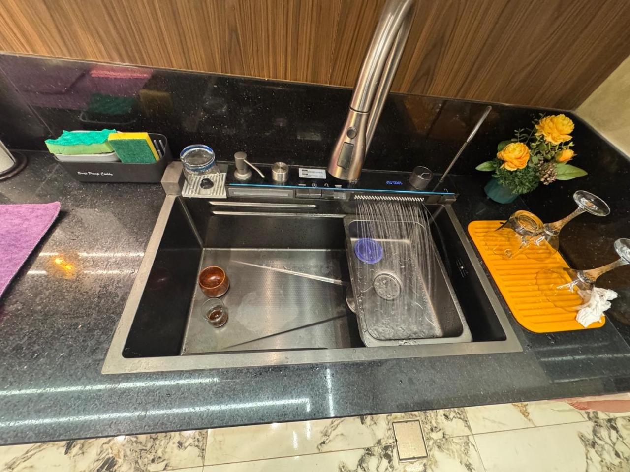 Luxury furnished apartment for daily rent