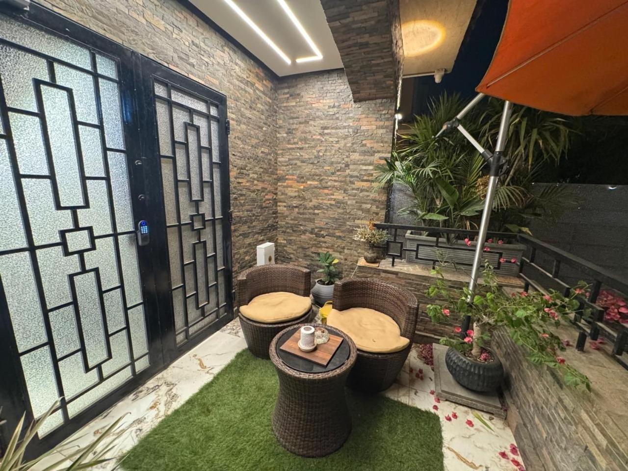 Luxury furnished apartment for daily rent