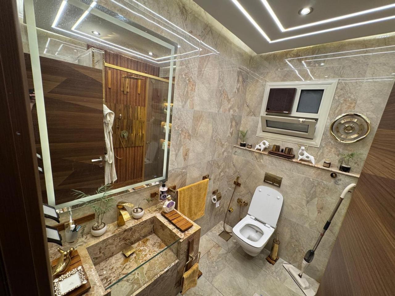 Luxury furnished apartment for daily rent