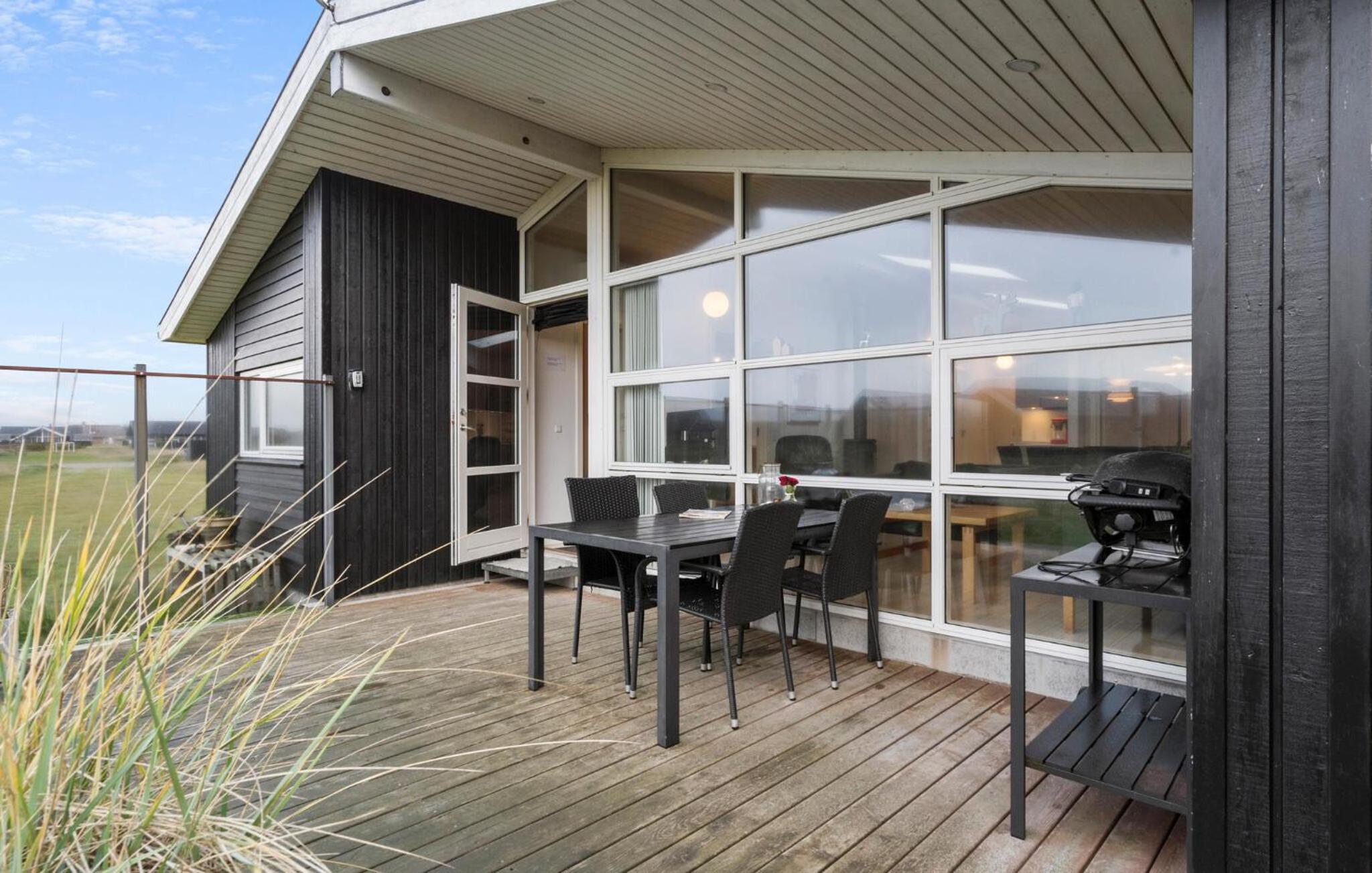 Gorgeous Home In Harboøre With Wifi
