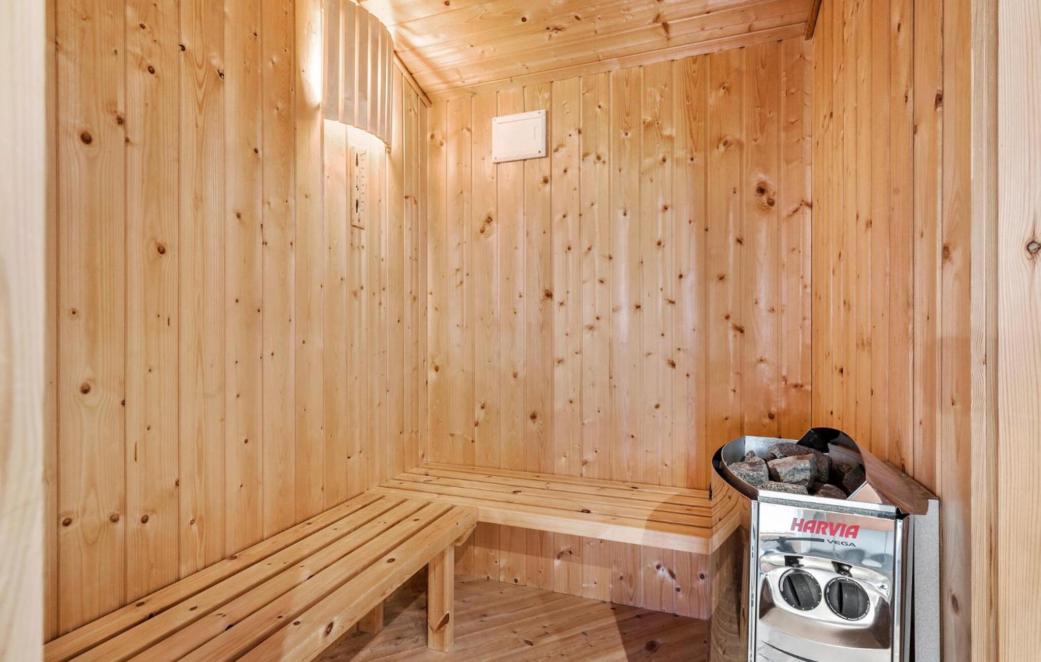 Gorgeous Home In Harboøre With Wifi