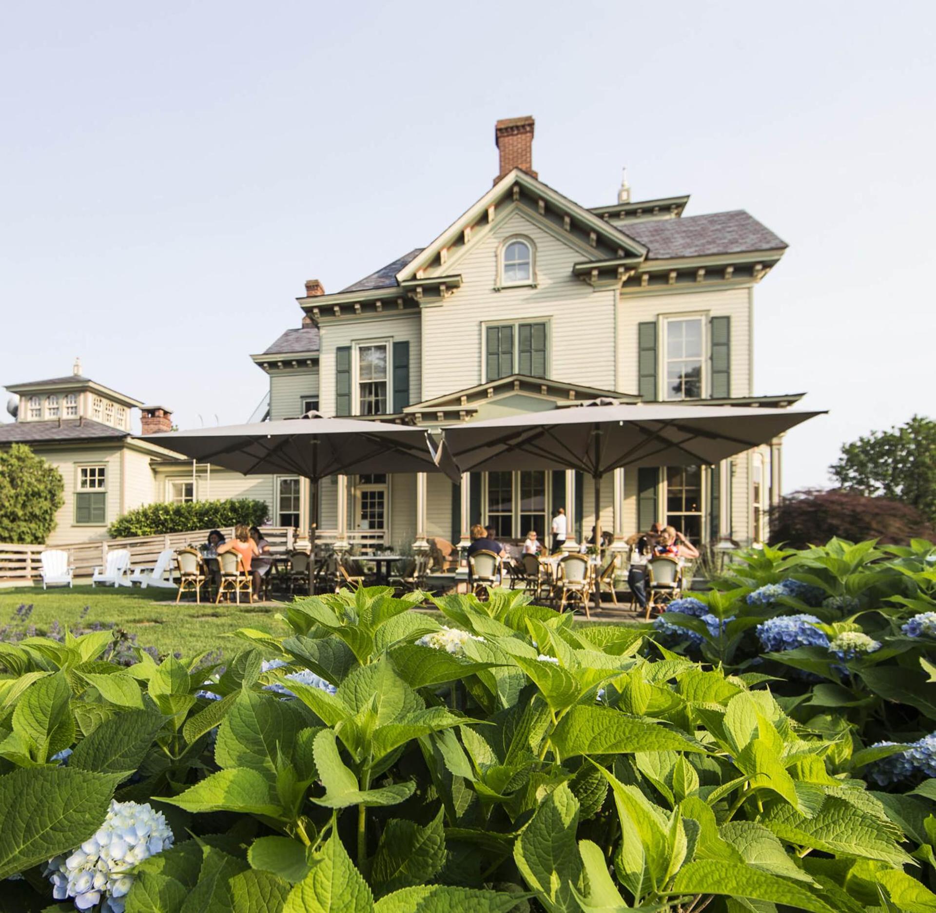 Jedediah Hawkins Inn